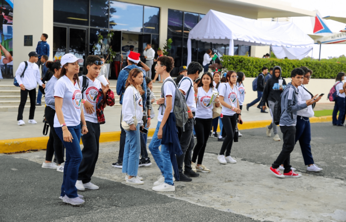 Feria de empleos y open house IDAC-ASCA